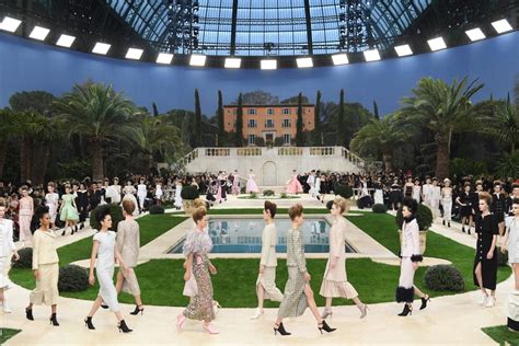 chanel couture pool|Ready.